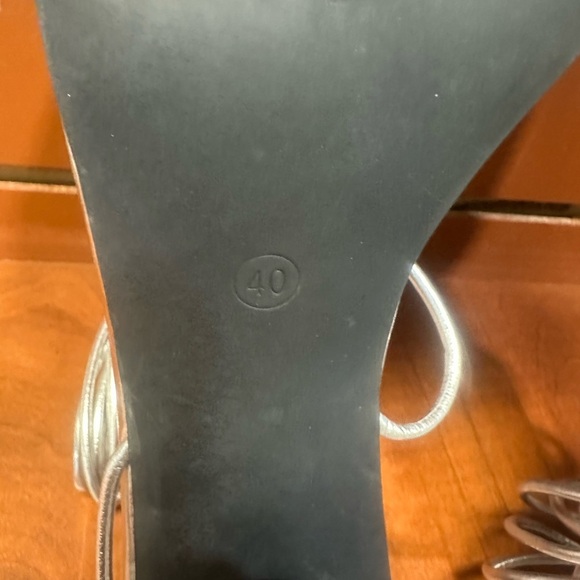 Silver Modern Heels with Sleek Design - Picture 4 of 9